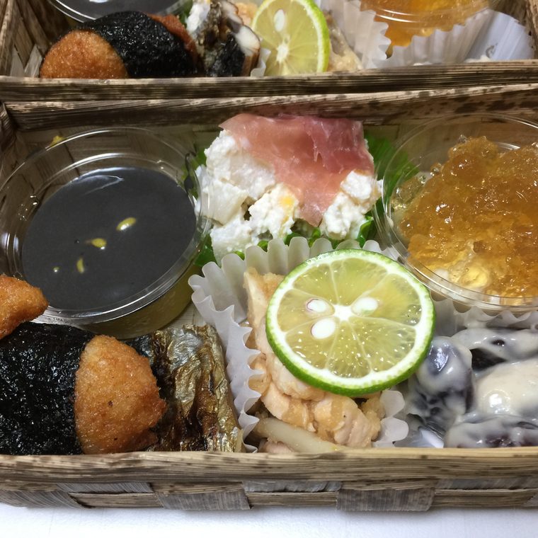 折箱の盛り込み